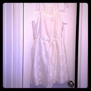 🤍Gently Used, Beautiful White - Bisou Bisou dress🤍